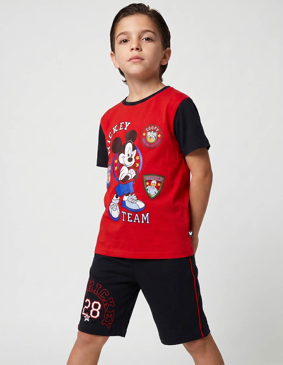 Conjunto con short para niño